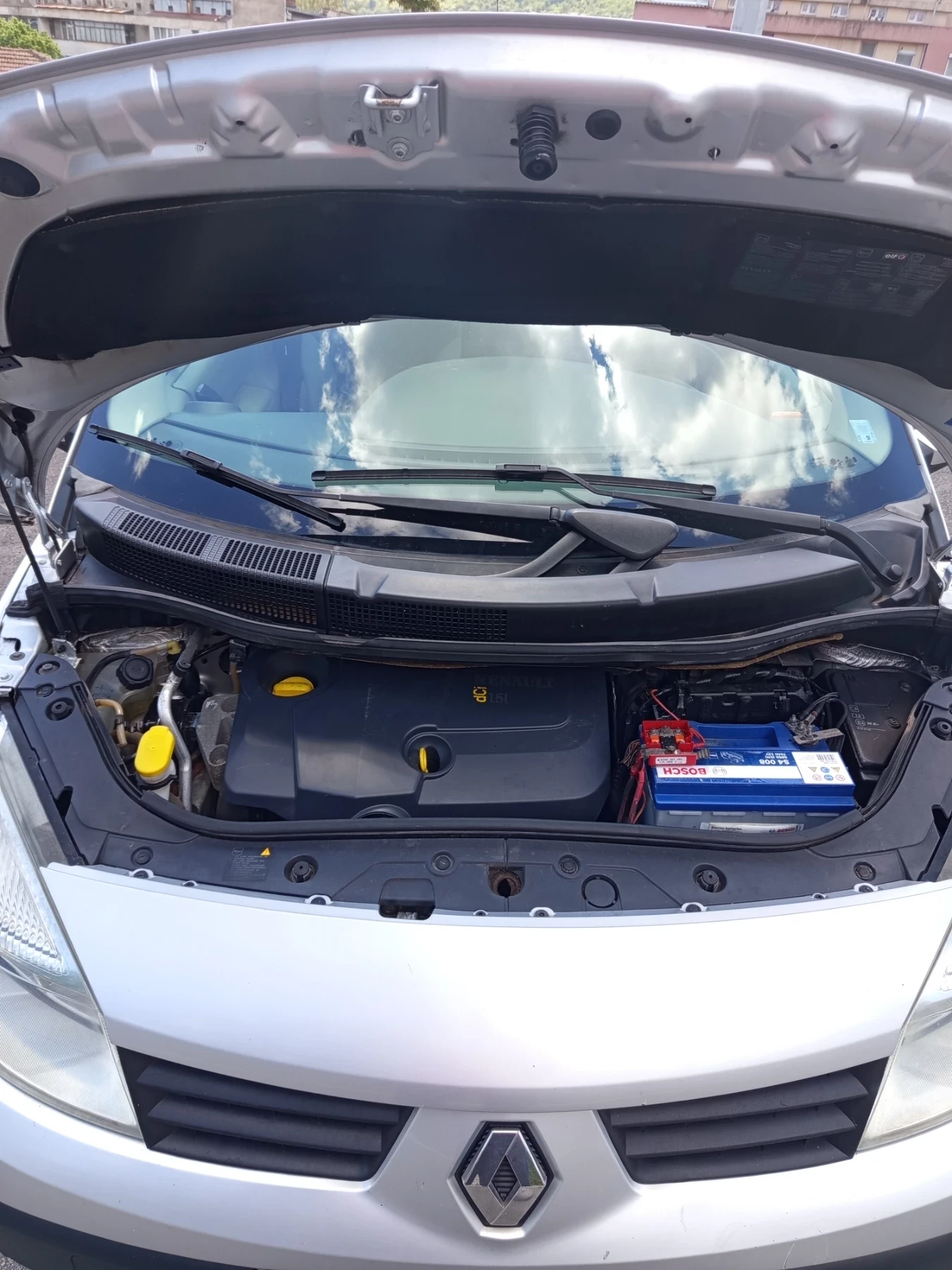 Renault Scenic 1.5dci, снимка 14 - Автомобили и джипове - 54385387