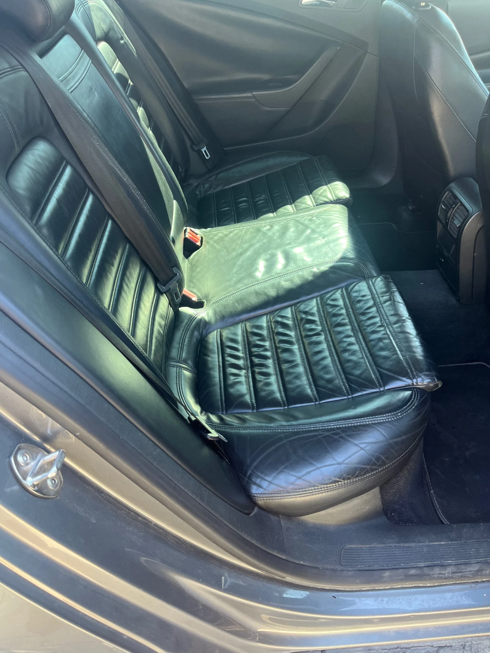 VW Passat, снимка 16 - Автомобили и джипове - 54433956