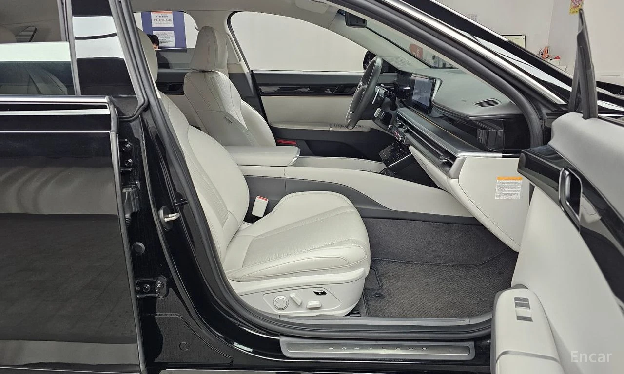 Hyundai Grandeur HYBRID* EXCLUSIVE* ХЕДЪП* ОБДУХВАНЕ* LANE* ASSIST*, снимка 14 - Автомобили и джипове - 54576017