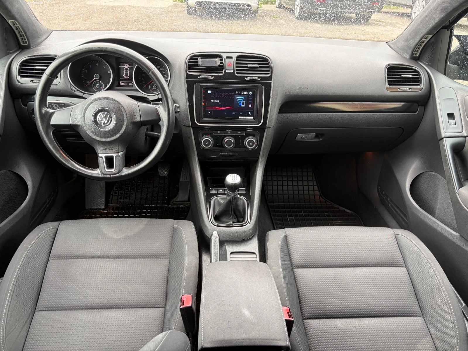VW Golf R, снимка 15 - Автомобили и джипове - 54733273