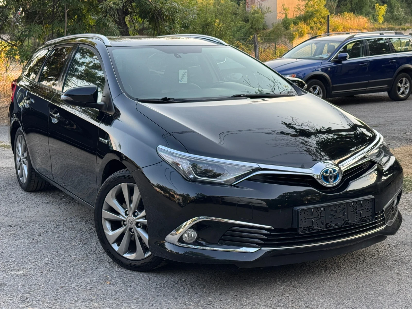 Toyota Auris 136кс! ХИБРИД ! Реален пробег!