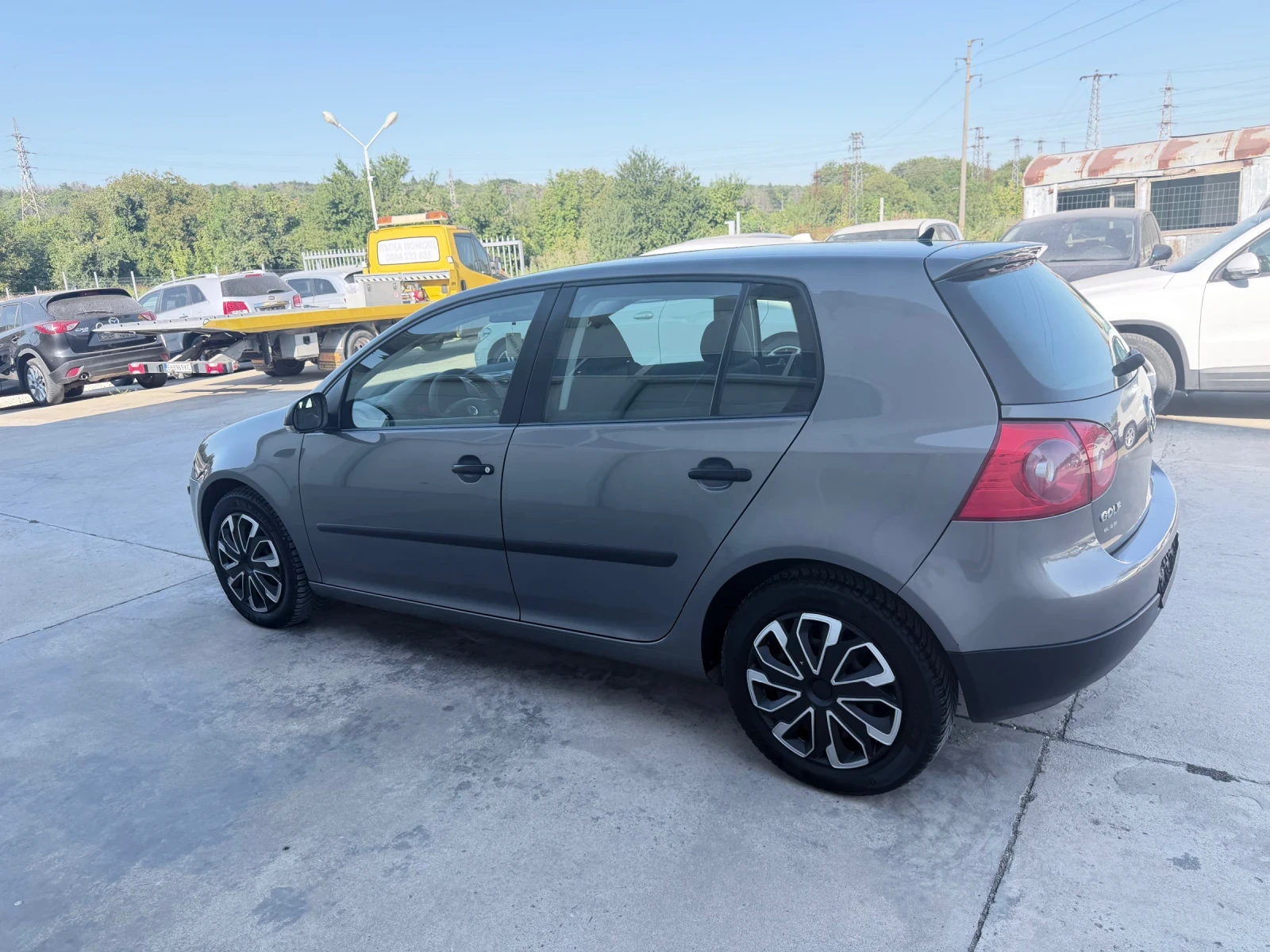 VW Golf 1.9tdi 105k.c * 6 скорости* UNIKAT* , снимка 3 - Автомобили и джипове - 55620891