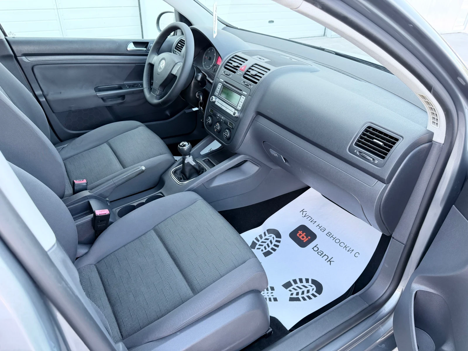 VW Golf 1.9tdi 105k.c * 6 скорости* UNIKAT* , снимка 13 - Автомобили и джипове - 55620891