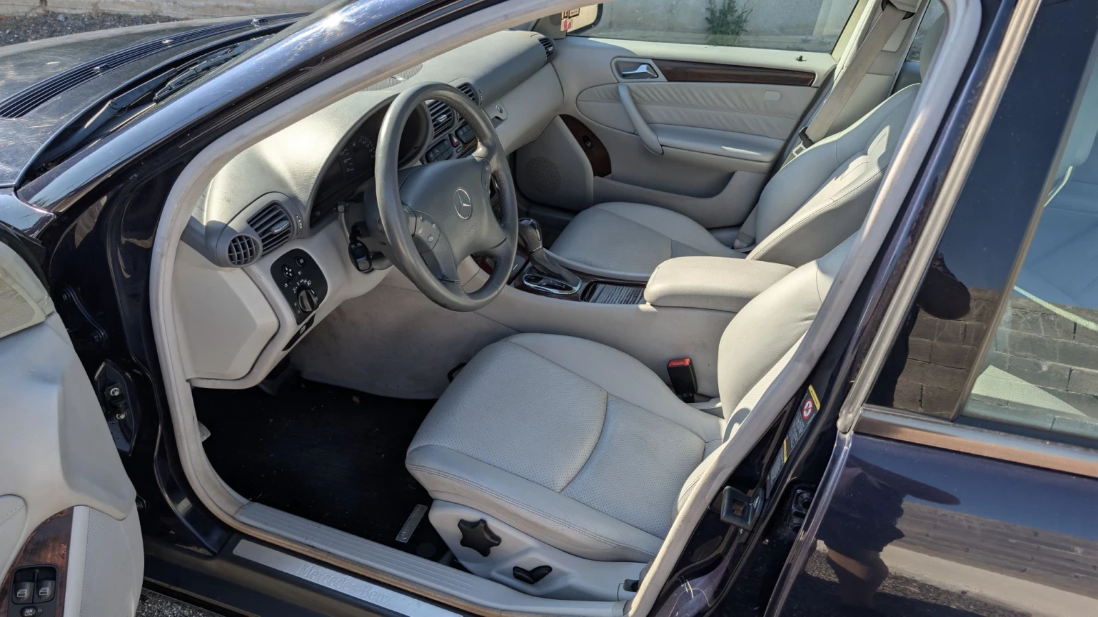 Mercedes-Benz C 270 Automatic, снимка 7 - Автомобили и джипове - 55681406