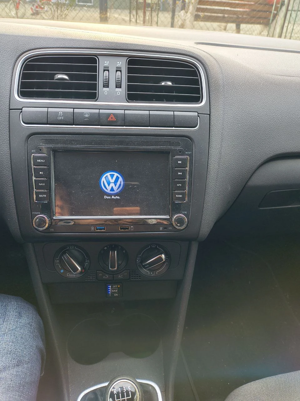 VW Polo, снимка 3 - Автомобили и джипове - 55750726