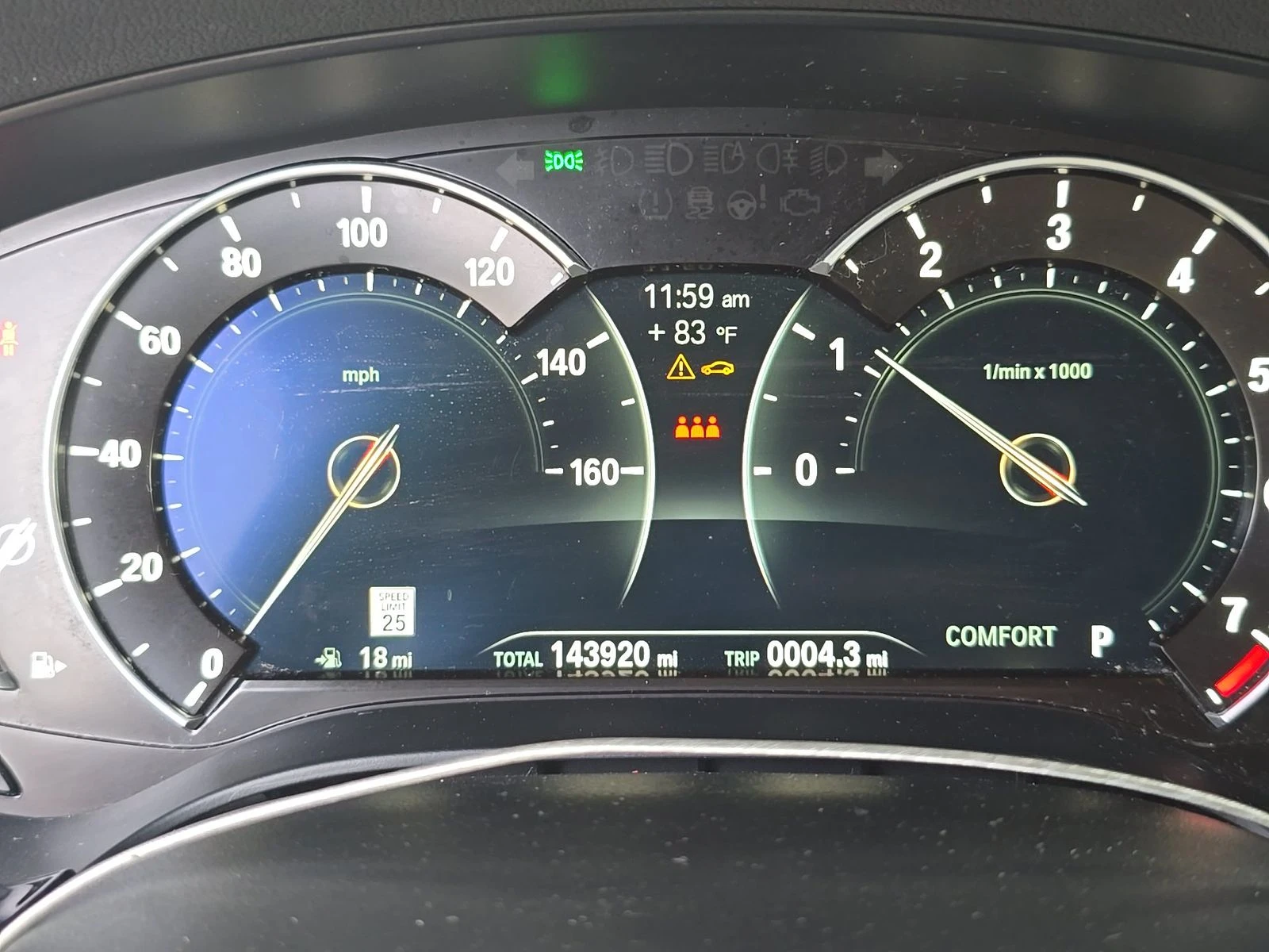 BMW 540 M Sport Line* Head-Up* Дистроник* Harman* , снимка 9 - Автомобили и джипове - 55992872