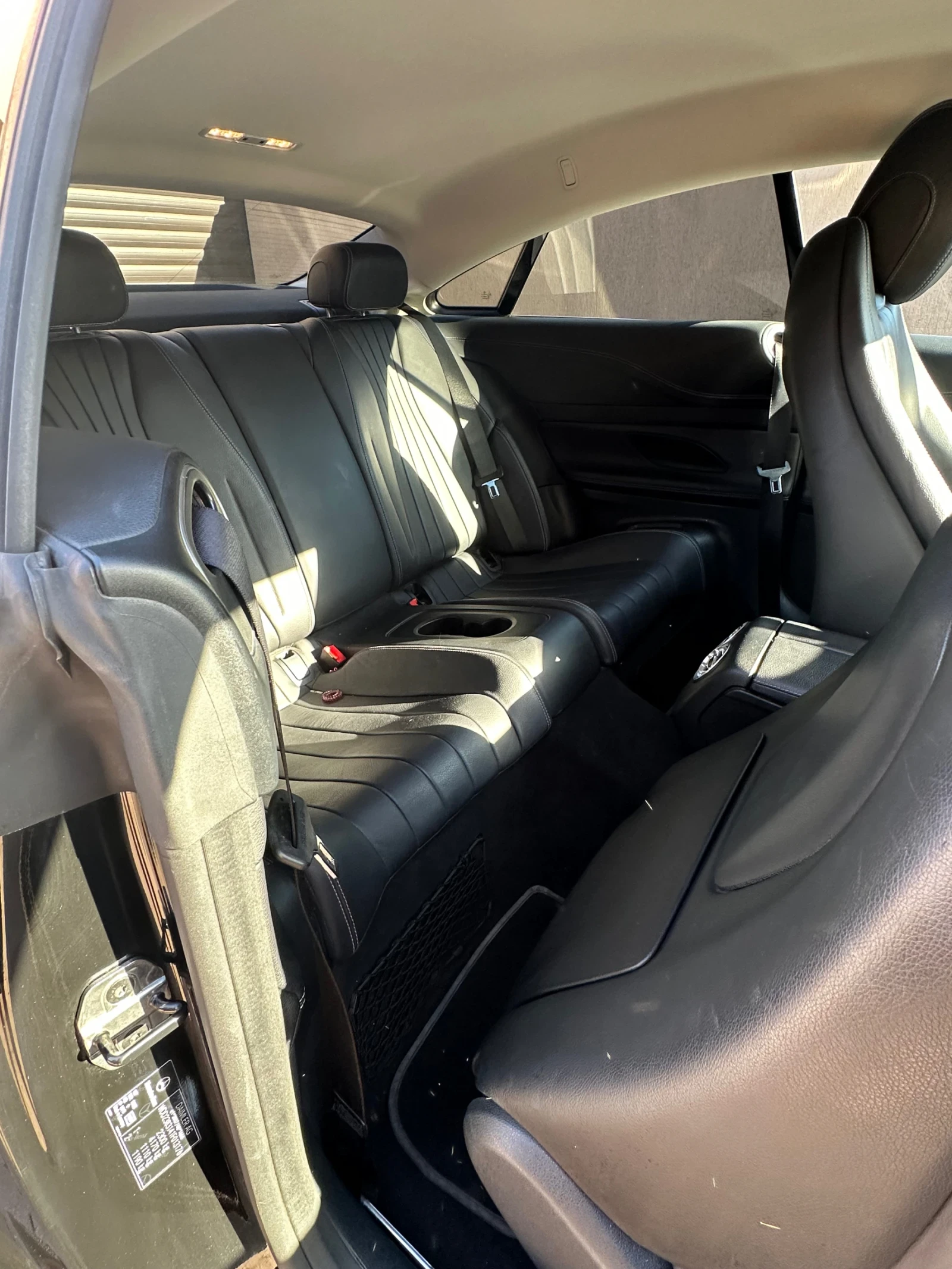 Mercedes-Benz E 220, снимка 10 - Автомобили и джипове - 56009715