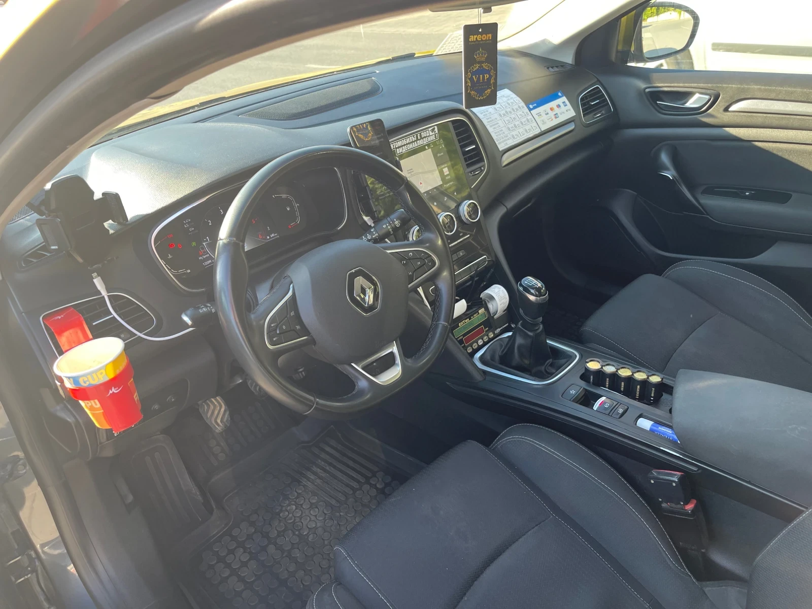 Renault Megane 1.5dci, снимка 7 - Автомобили и джипове - 56139060