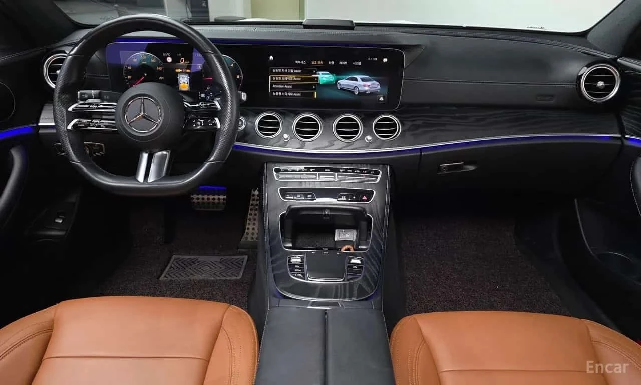 Mercedes-Benz E 220 d * 4MATIC * AMG Line * 360 * Панорама * 13к км * , снимка 7 - Автомобили и джипове - 56310158