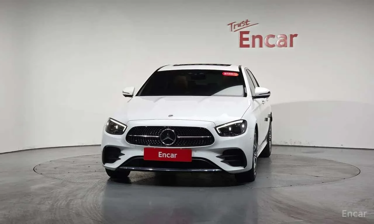 Mercedes-Benz E 220 d * 4MATIC * AMG Line * 360 * Панорама * 13к км * , снимка 3 - Автомобили и джипове - 56310158