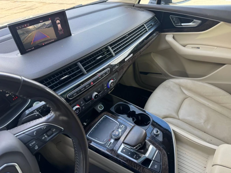 Audi Q7 PremiumPlus* Quattro* Bose* Пано* Диг.Табло* М.Точ, снимка 10 - Автомобили и джипове - 48690113