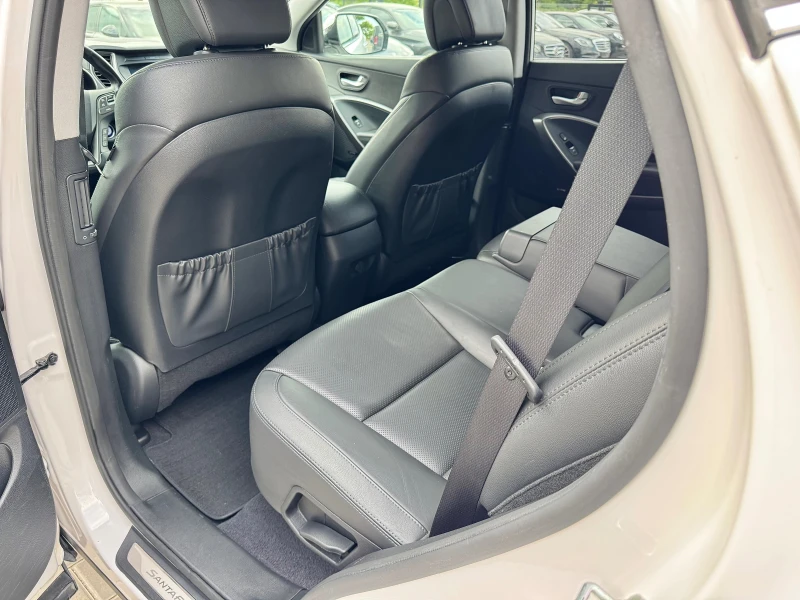 Hyundai Santa fe 2.2CRDi 4WD Подгрев/Панорама/Keyless/Камера, снимка 13 - Автомобили и джипове - 50903854