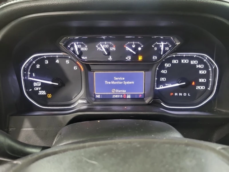 Gmc Sierra * AT4 CREW CAB SHORT BED * CARFAX * БЕЗ ПЪРВОНАЧАЛ, снимка 10 - Автомобили и джипове - 52991352