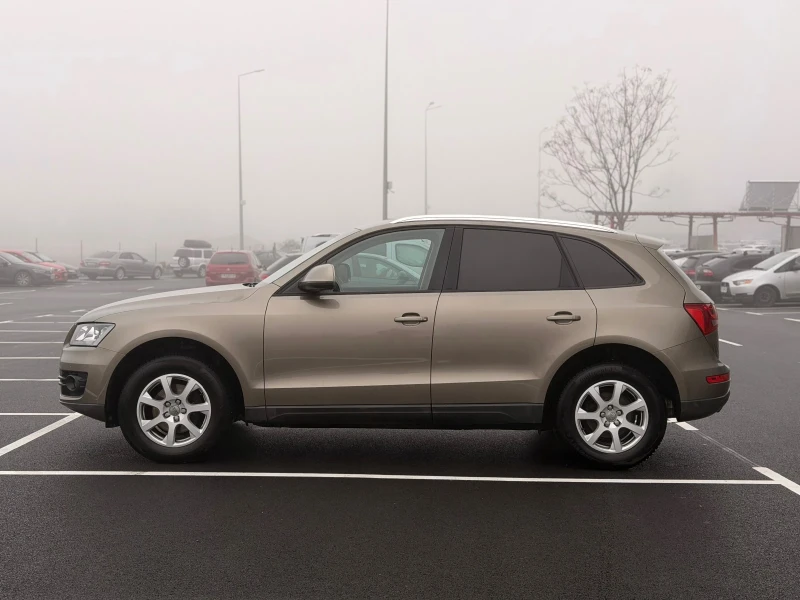 Audi Q5 2.0TDI-4х4-Сервизна история лизинг през Уникредит , снимка 5 - Автомобили и джипове - 53255110