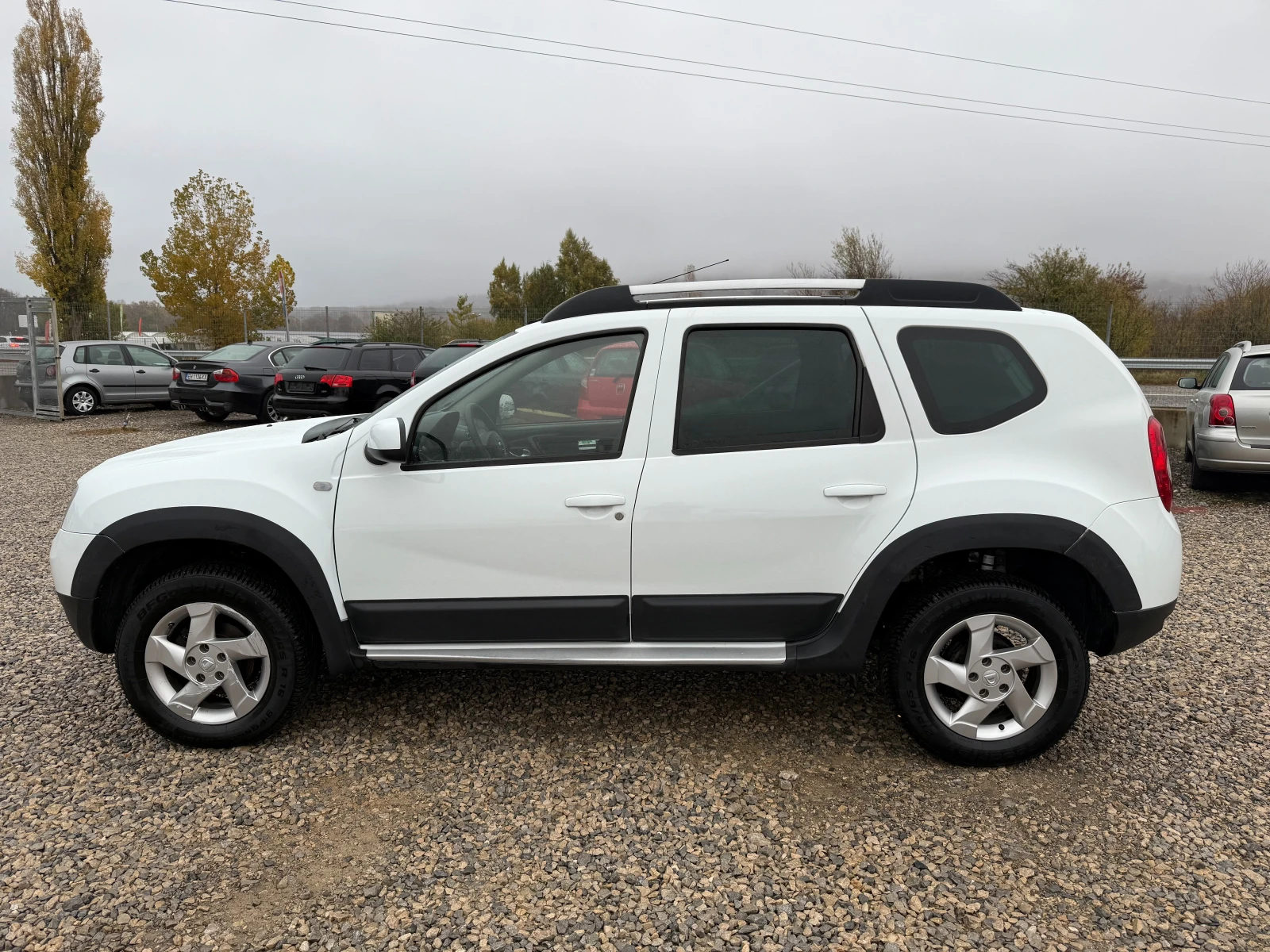 Dacia Duster 1.6BENZIN-105PS-4X4-KLIMA - изображение 8