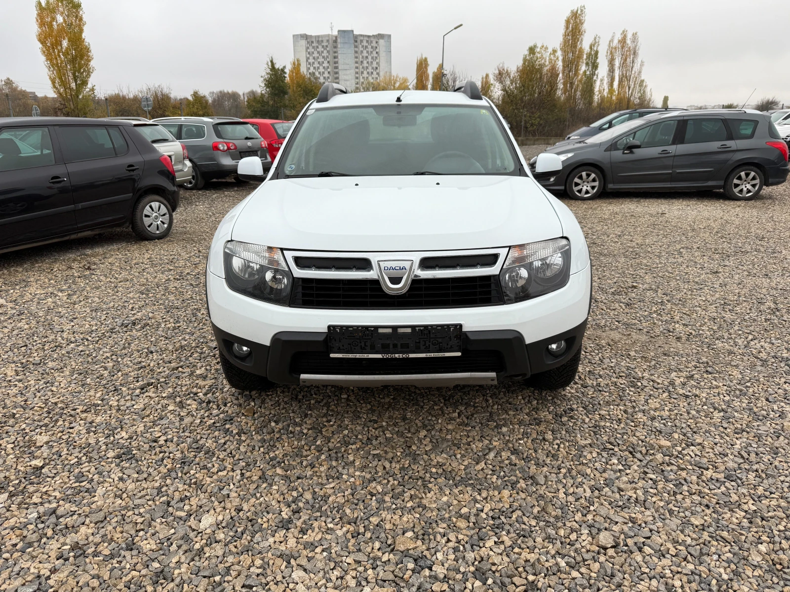 Dacia Duster 1.6BENZIN-105PS-4X4-KLIMA - изображение 2