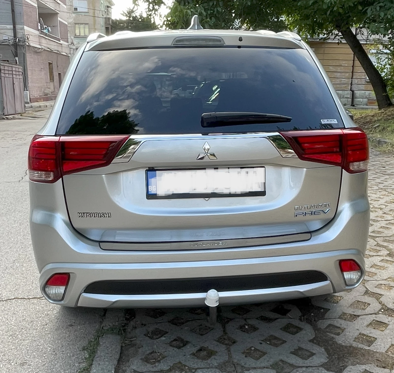 Mitsubishi Outlander PHEV 2.0 - изображение 5
