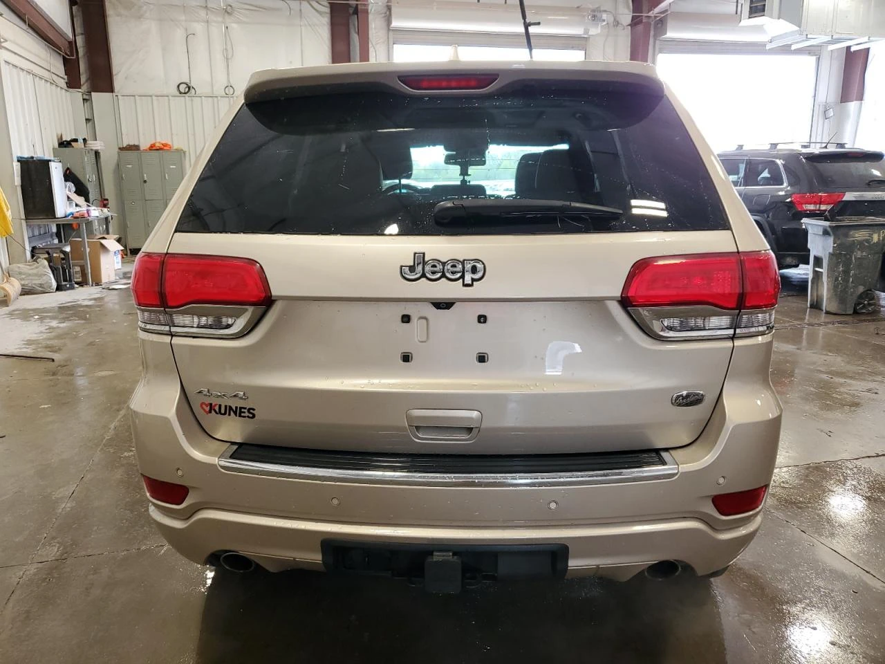 Jeep Grand cherokee OVERLAND 2014 3.6 Дистроник Обдухване - изображение 4
