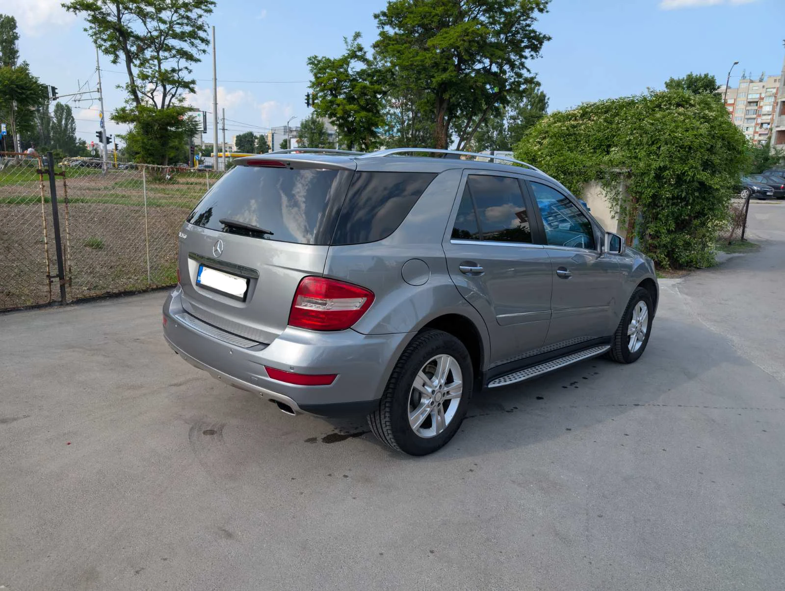 Mercedes-Benz ML 350 Facelift, 180 000км (реални, доказуеми) на пружина - изображение 4
