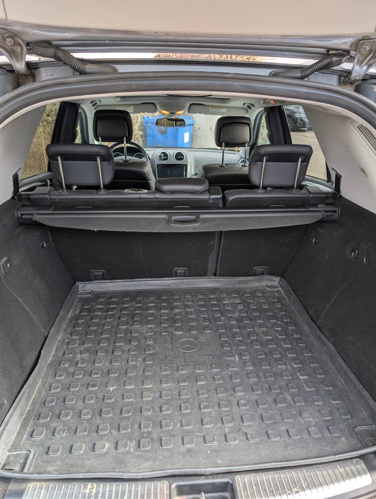 Mercedes-Benz ML 350 Facelift, 181 000км (реални, доказуеми) на пружина - изображение 9