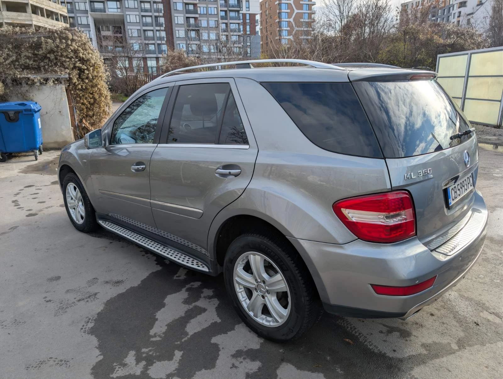 Mercedes-Benz ML 350 Facelift, 181 000км (реални, доказуеми) на пружина - изображение 2