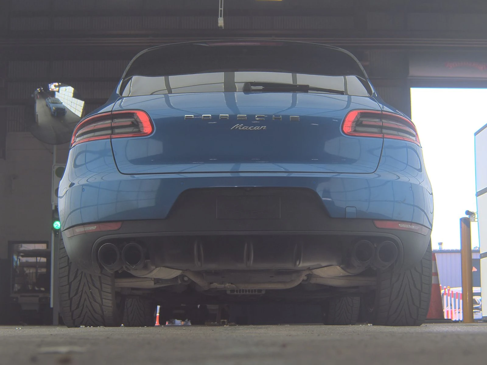 Porsche Macan Sport Edition - изображение 6