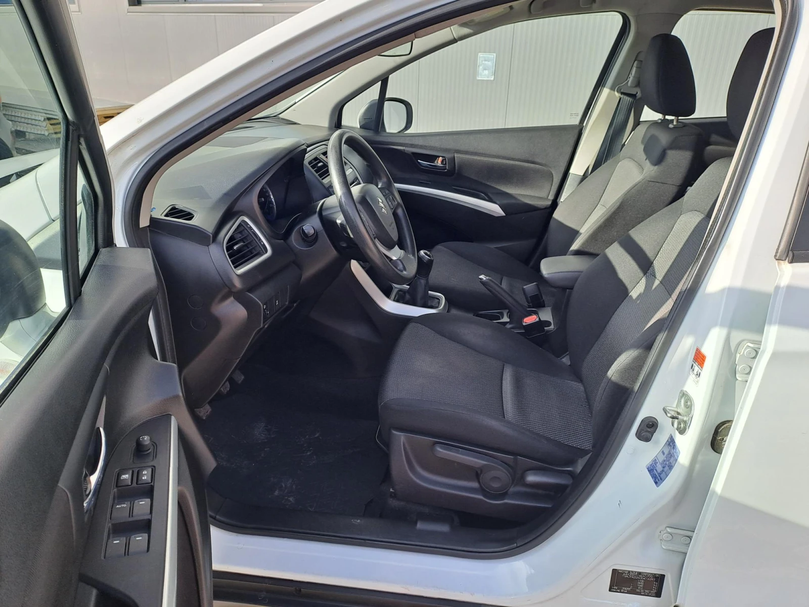 Suzuki SX4 S-Cross 1.6 GL 2WD - изображение 8