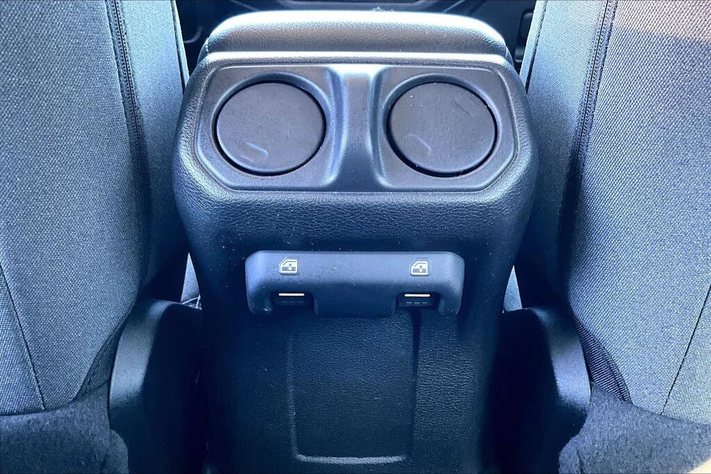 Jeep Wrangler  Willys * АвтоКредит * (ЦЕНА ДО БГ), снимка 15 - Автомобили и джипове - 54040741