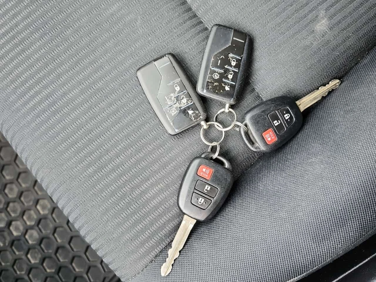 Toyota Rav4 LE| ��������| ��� �����| CARFAX| ���������� | Mobile.bg � ����������� 12