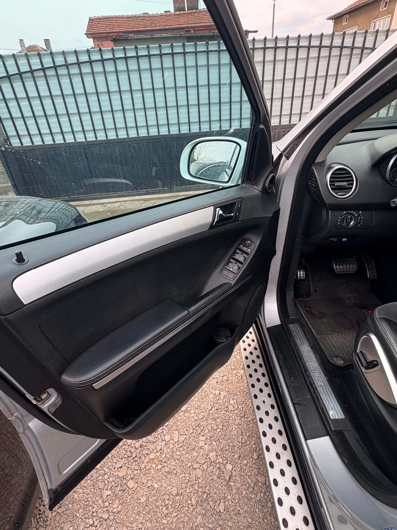 Mercedes-Benz ML 320, снимка 7 - Автомобили и джипове - 55583421