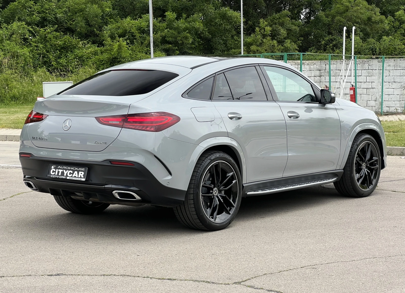 Mercedes-Benz GLE 400 e / COUPE / AMG / NIGHT / BURM / MULTIBEAM / 360, снимка 6 - Автомобили и джипове - 55687850