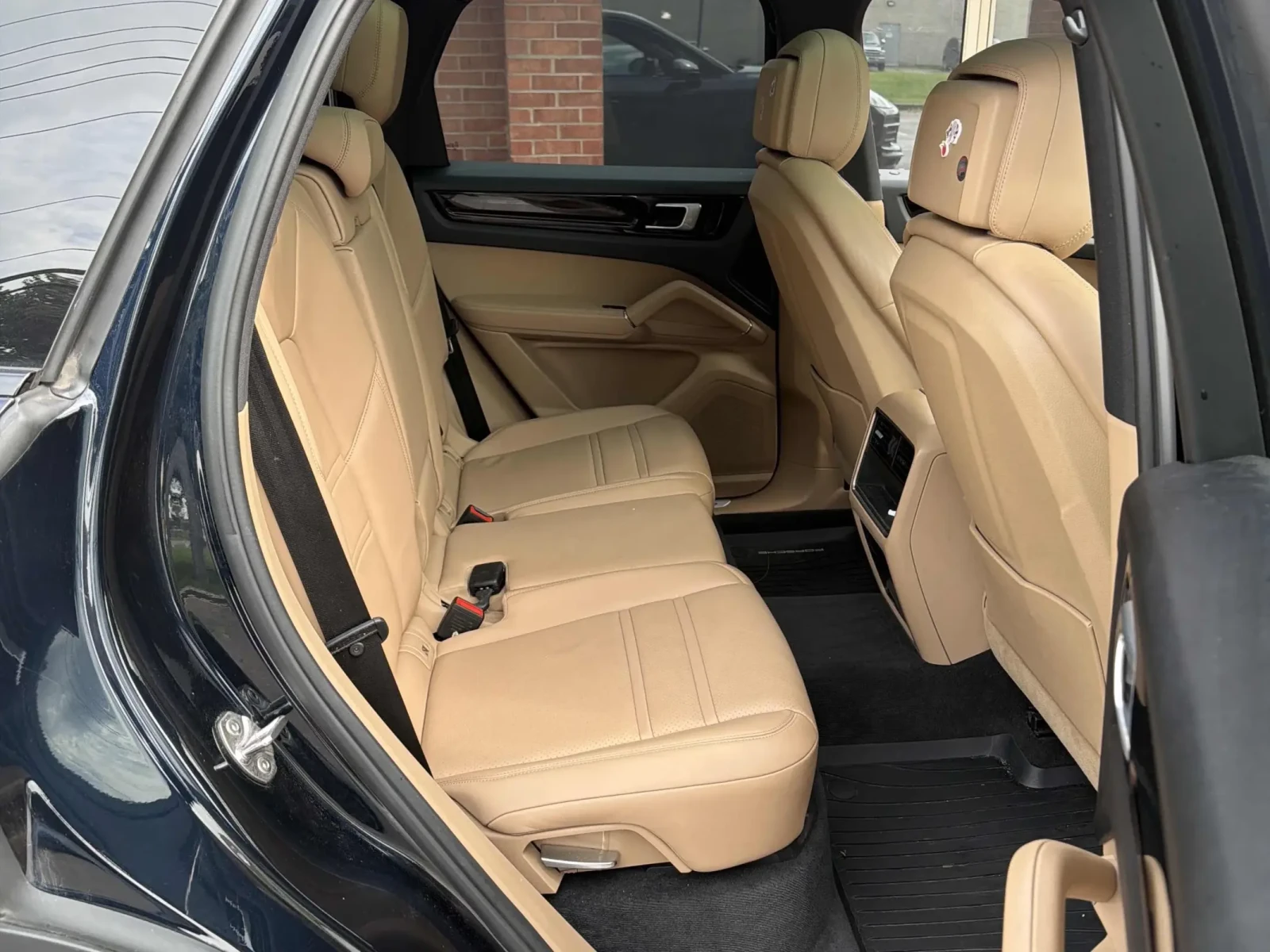 Porsche Cayenne BOSE* LED Matrix* Comfort Access, снимка 10 - Автомобили и джипове - 55926179