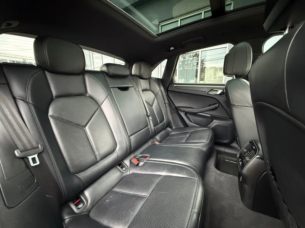 Porsche Macan 2.0T* CHRONO* BOSE* ОБДУХВАНЕ* ПАНО* КРАЙНА ЦЕНА, снимка 14 - Автомобили и джипове - 55983105