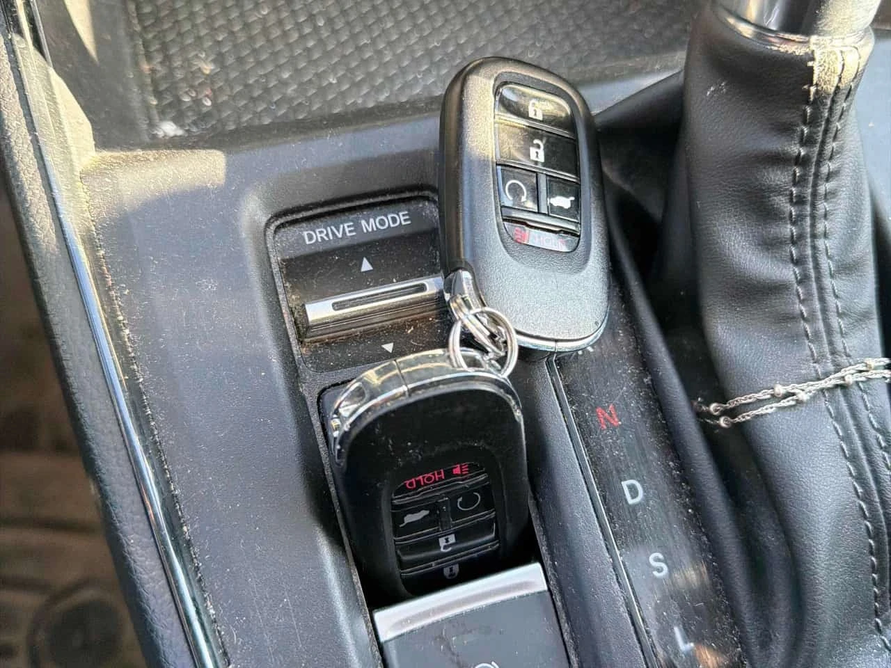 Honda Cr-v * Sport AWD * CARFAX * , снимка 11 - Автомобили и джипове - 56225807