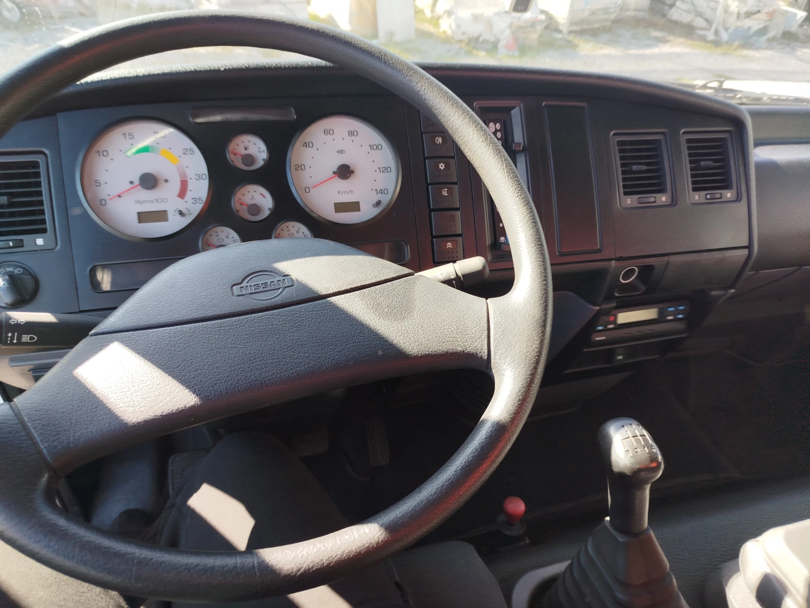 Nissan Atleon     | Mobile.bg   14