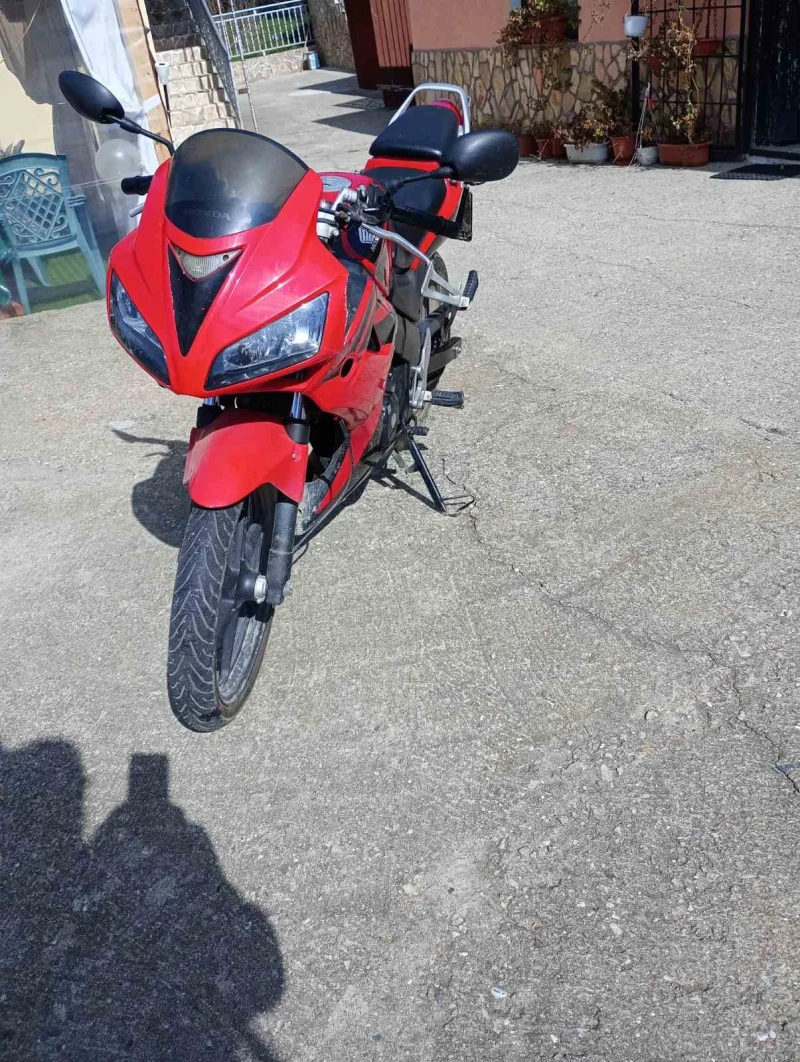Honda Cbr 125, снимка 2 - Мотоциклети и мототехника - 52413075