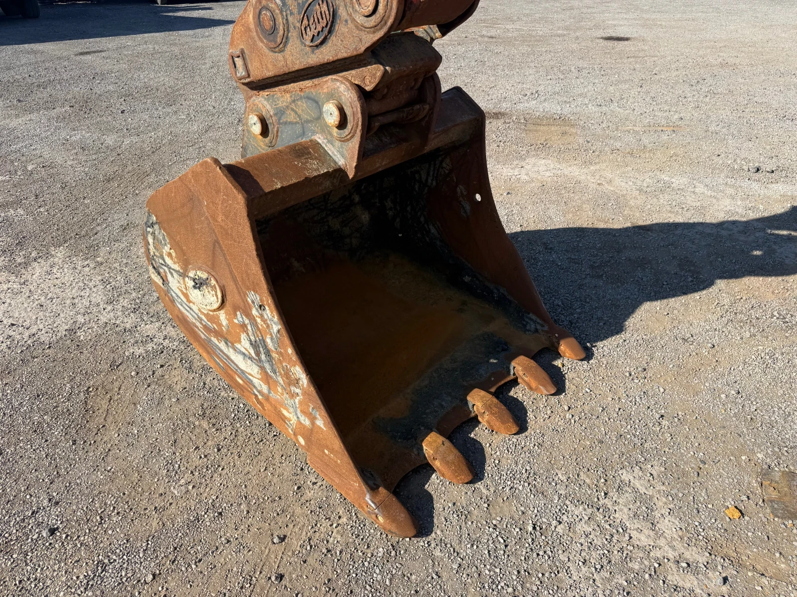 Багер Hitachi Zaxis 140W, снимка 14 - Индустриална техника - 54825782