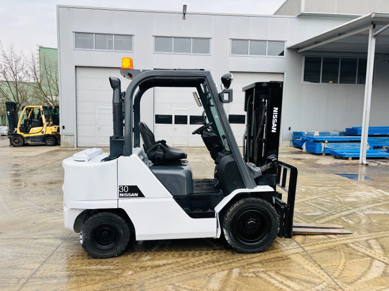 Мотокар Nissan Виличен изравнител и позиционер на вилиците, снимка 4 - Индустриална техника - 53502972