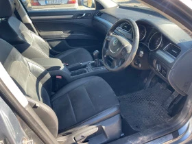 Skoda Superb 2.0tdi, снимка 9