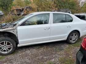 Skoda Superb 2.0tdi, снимка 14