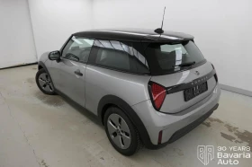 Mini Cooper C 1, 5 Steptronic Favoured Trim - 56800 лв. / 29041.38 € - 93181918 2