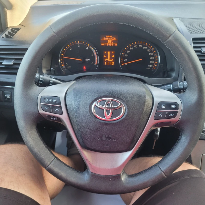 Toyota Avensis 2.0d4d, снимка 12 - Автомобили и джипове - 46552012