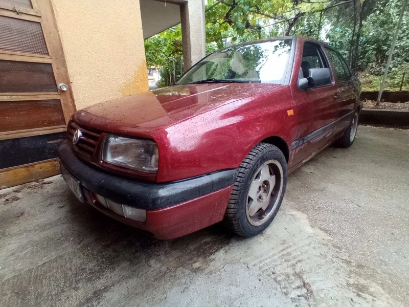 VW Vento 1.8/90 к. с./Газ, снимка 2 - Автомобили и джипове - 47261994