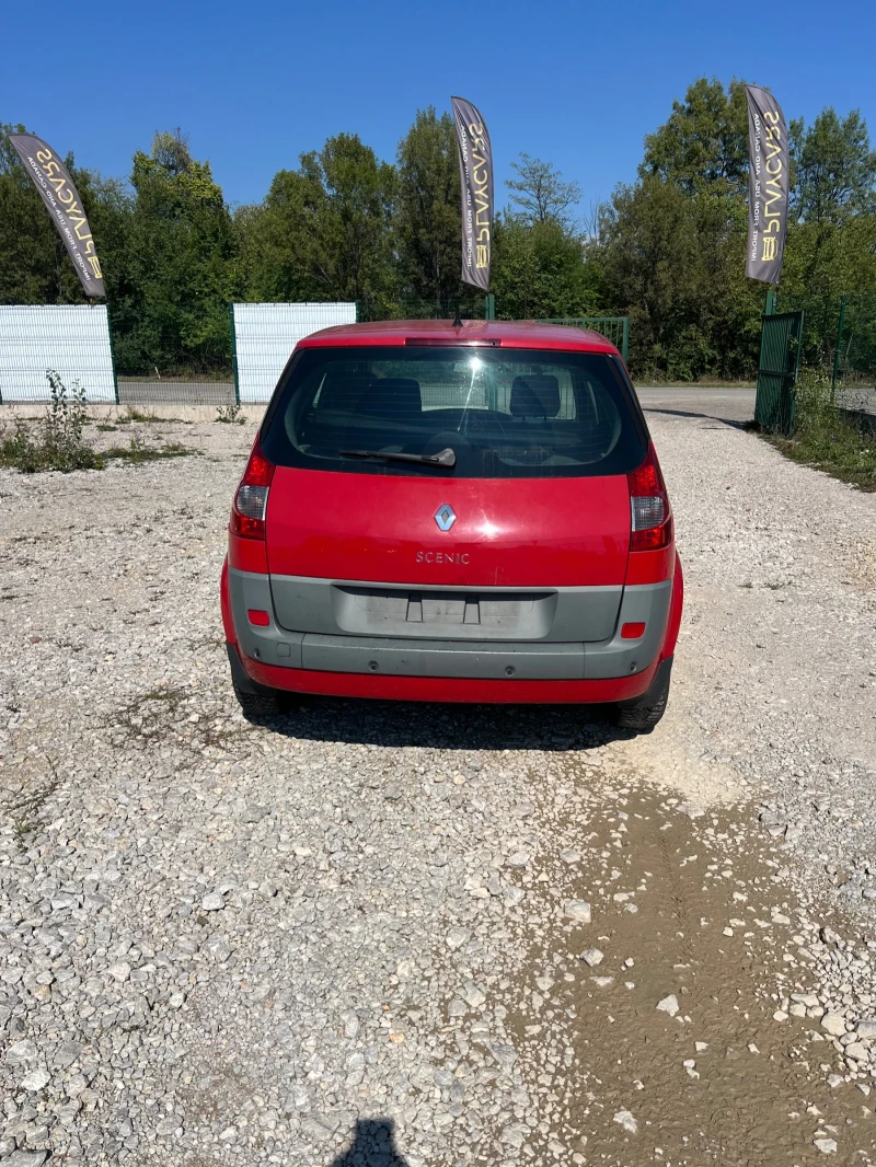 Renault Scenic 1.5 DCI, снимка 5 - Автомобили и джипове - 47327379