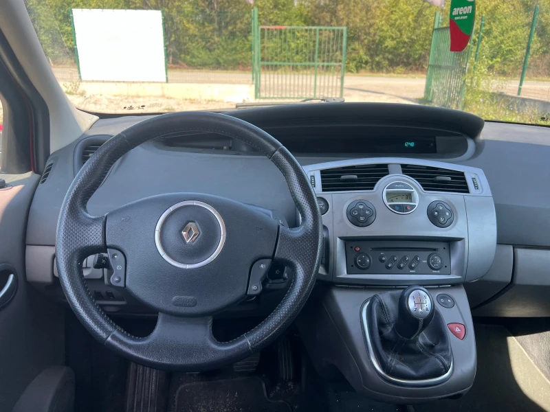 Renault Scenic 1.5 DCI, снимка 6 - Автомобили и джипове - 47327379