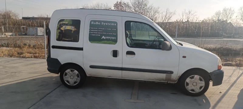 Renault Kangoo, снимка 6 - Автомобили и джипове - 48157387