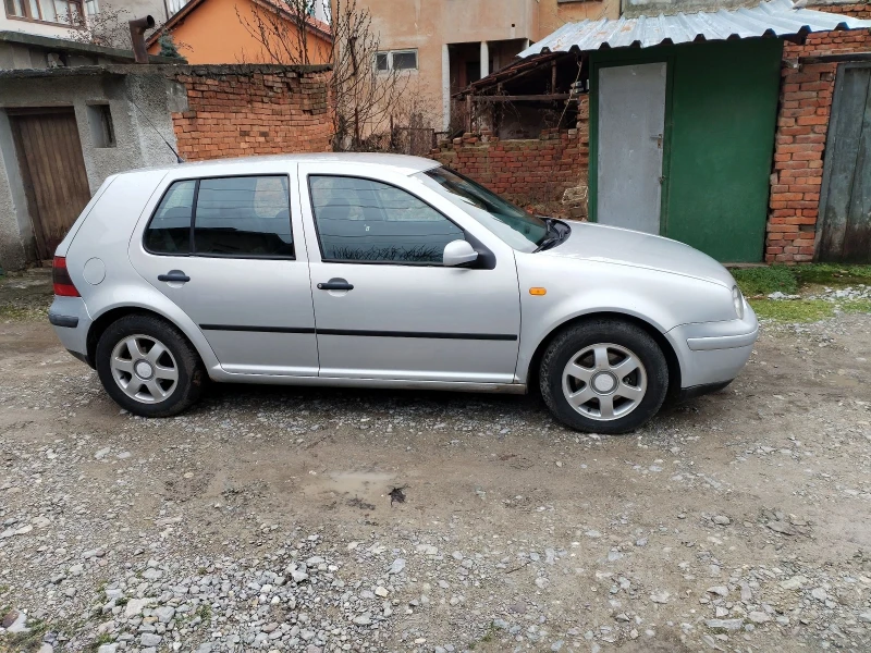 VW Golf 1.9 TDI 90 коня, снимка 8 - Автомобили и джипове - 48503639