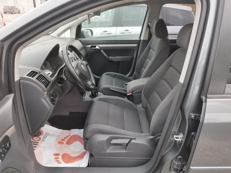 VW Touran 1.9tdi, снимка 8 - Автомобили и джипове - 48719346