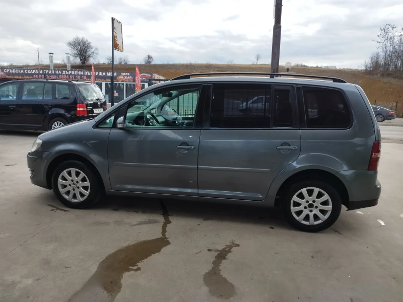 VW Touran 1.9tdi, снимка 7 - Автомобили и джипове - 48719346