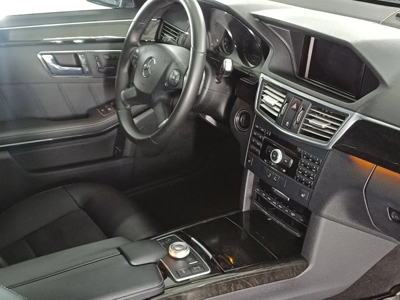 Mercedes-Benz E 350  AMG PACK* AVANTGARDE* 231к.с.* , снимка 7 - Автомобили и джипове - 52244477